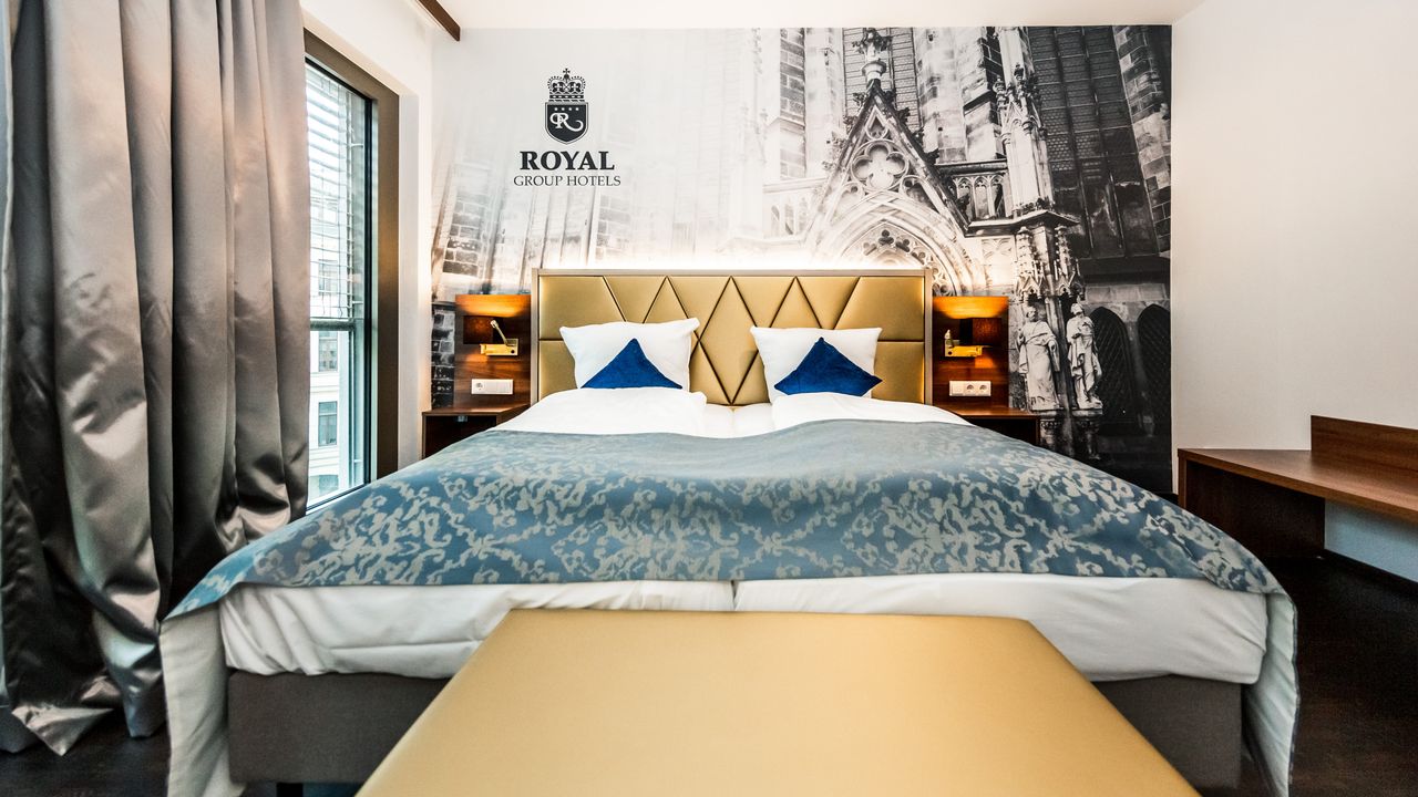 Best Western Plus Royal Suites