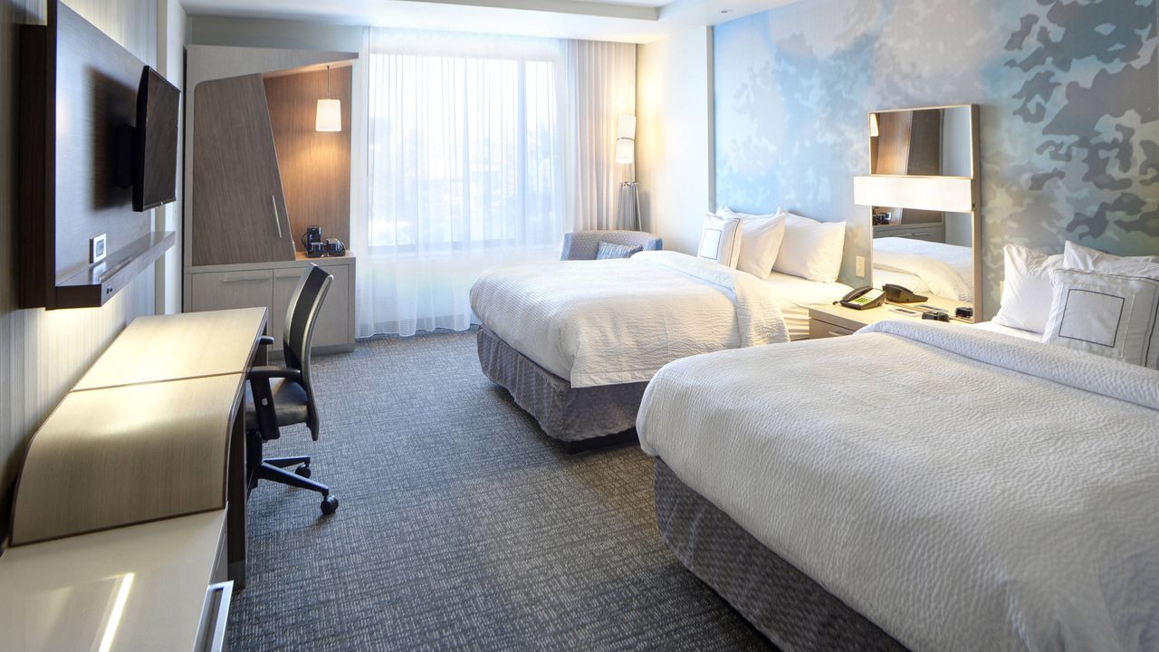 Courtyard by Marriott Muncie at Horizon Convention Center