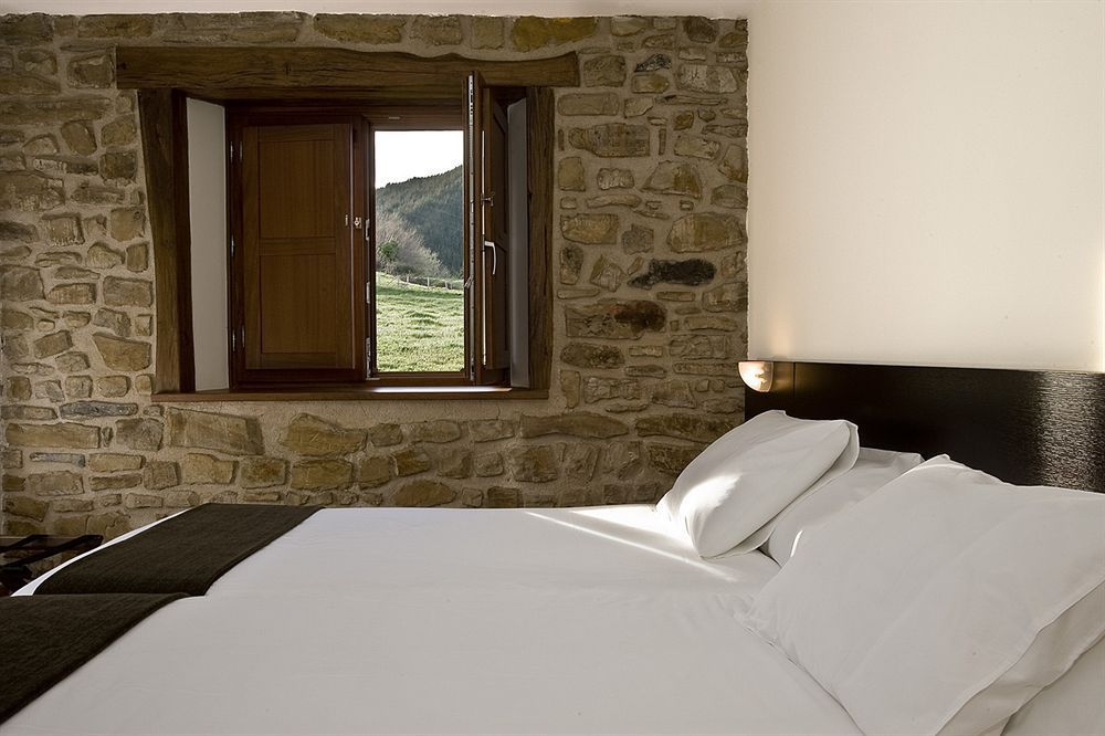 URUNE HOTEL