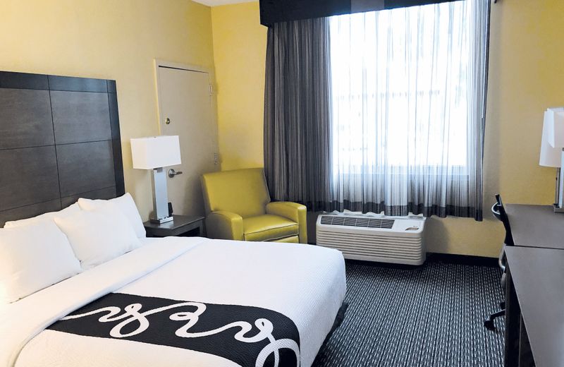 La Quinta by Wyndham Naples Downtown