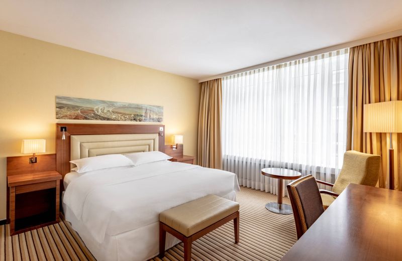 Neues Schloss Privat Hotel Zurich, Autograph Collection