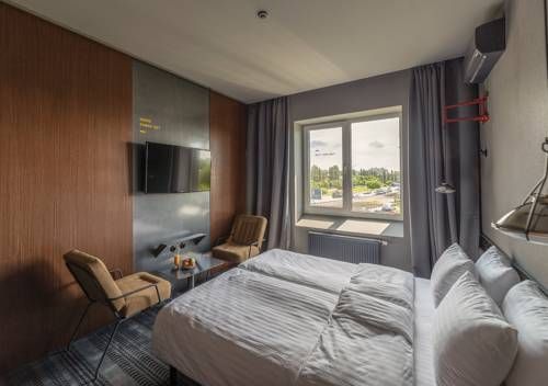 Design Hotel Road