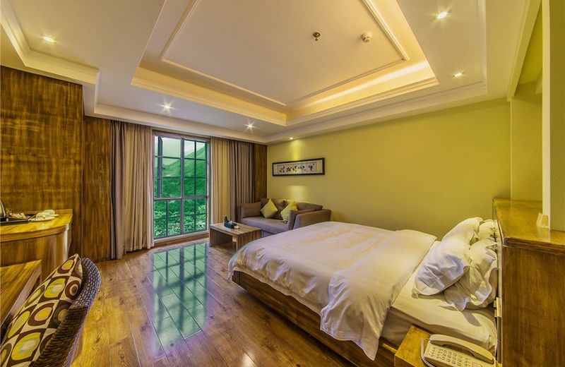 Howard Johnson Life Mountain View Chengdu