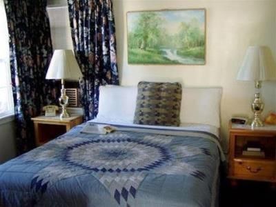 THE MALLARD HOUSE INN