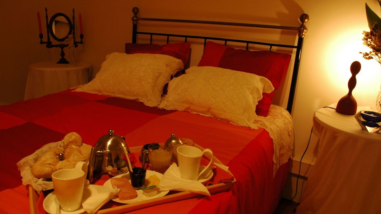 Roses Village Bed And Breakfast