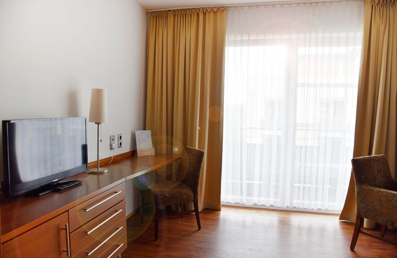 CAMPUS LOUNGE HOTEL