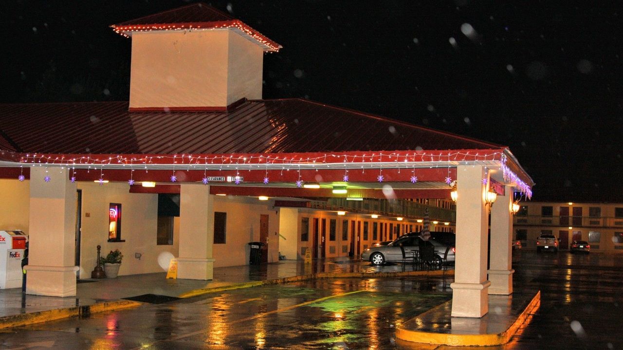 Best Inn Booneville