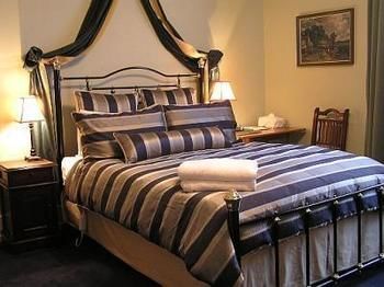 Colonial Accommodation @ Undine