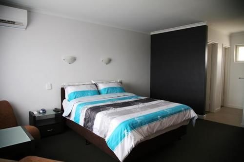 Christies Beach Hotel