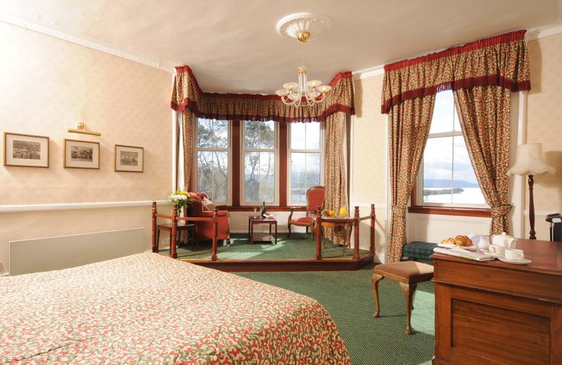 Western Isles Hotel