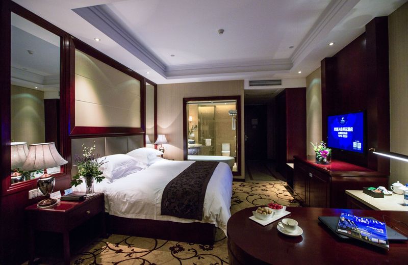 Taishun Xiangzhou New Century Hotel