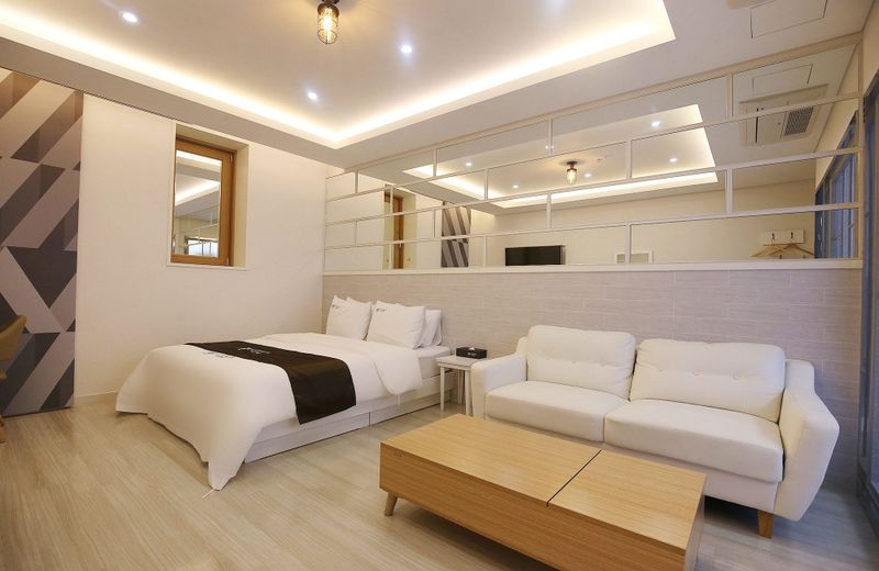 CYGNUS Hotel