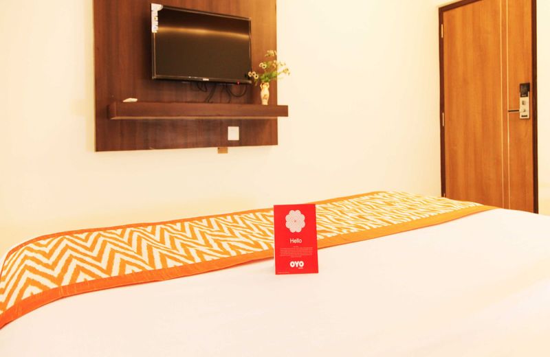 OYO 14406 Hotel Subashree