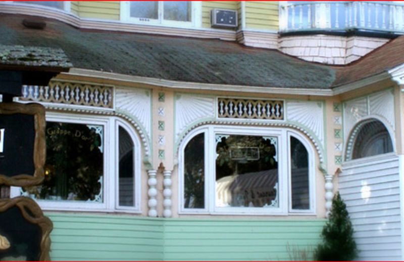 M & M Victorian Inn