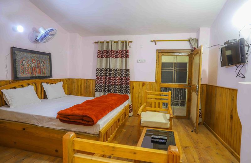 V Resorts Royal Homestay Jhimar