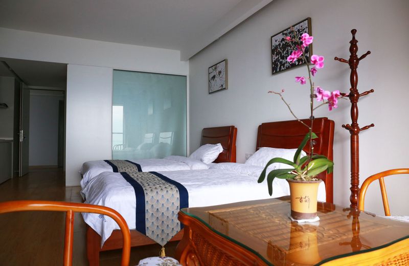Hulusea Hotel Resort