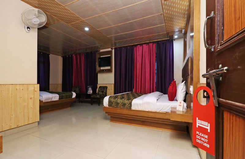 OYO 15416 Hotel Summer Hill