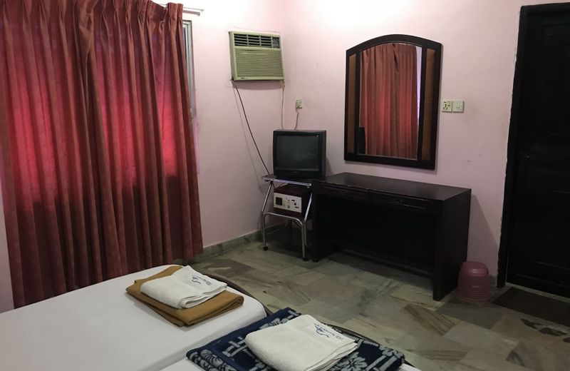 SPOT ON 36305 Indraprastham Tourist Home