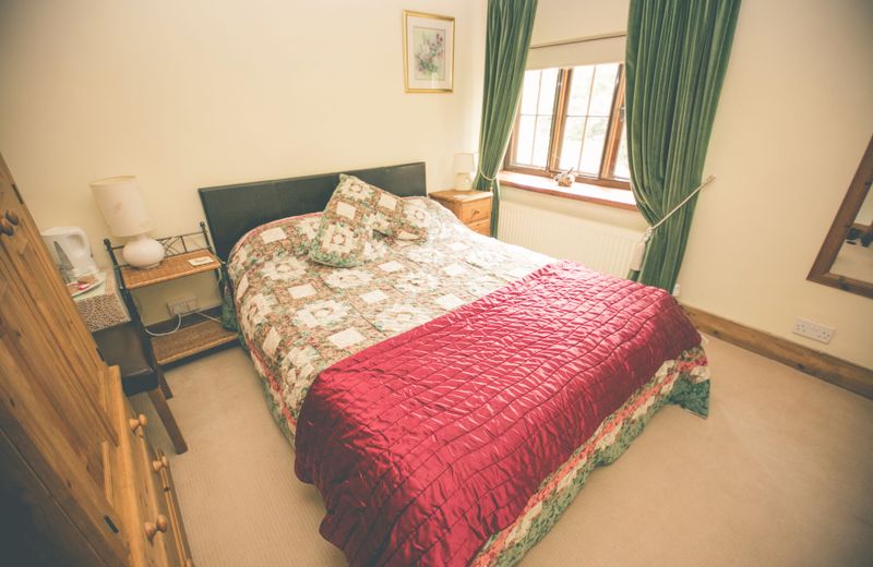 WEYCROFT MILL HOUSE AND BREAKFAST