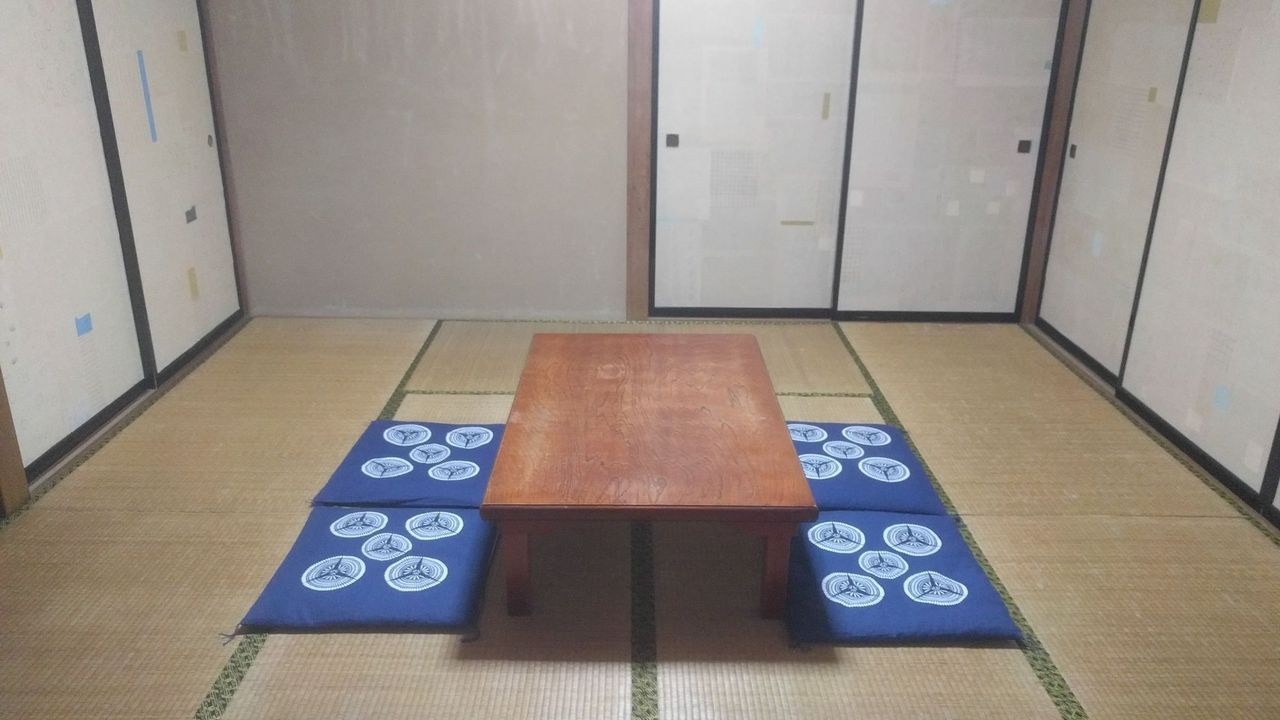 Tomo's hut in Japanese old style