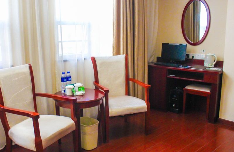 GreenTree Inn GuangdongYangjiang Xiping Road Bus Terminal Station Express Hotel