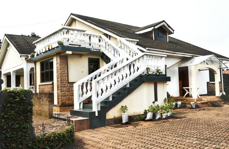 Voyager Hotels and Suites