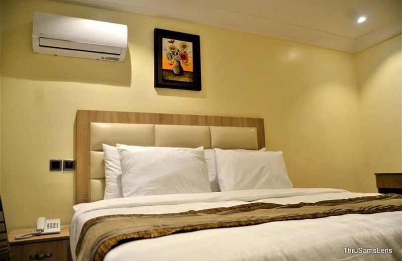 H9 Suites