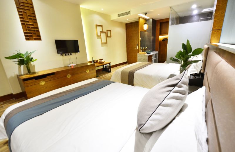 CTN LiRiver Boutique Hotel