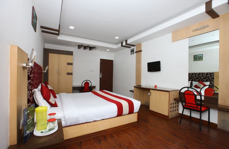 OYO 9950 Hotel Kurunji Meredian