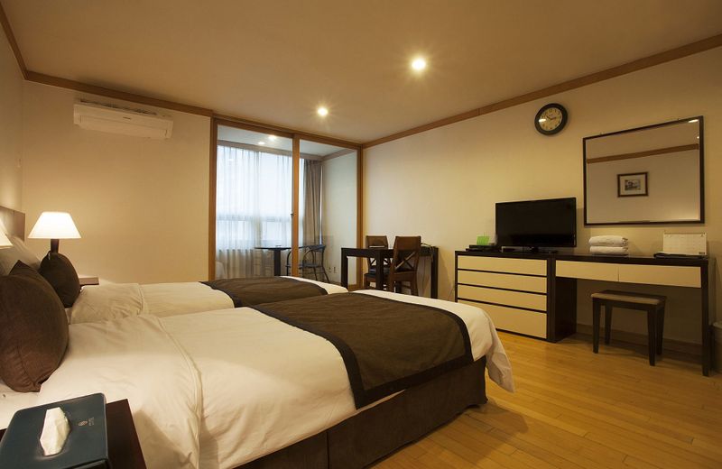 Paradise Bound Hotel & Resort