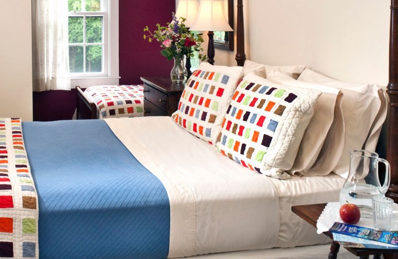 Woods Hole Passage Inn