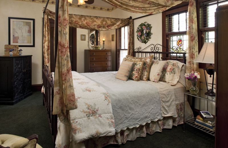 Cliff Cottage Inn - Victorian B&B and Boutique Hotel
