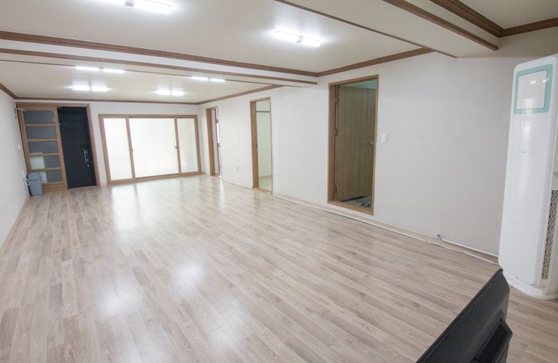 Stay House