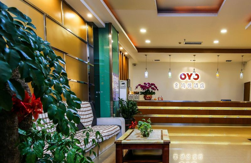 OYO 8019 Jin Hai Yue Hotel