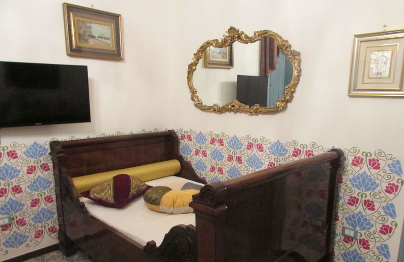 Alexander Art Nouveau Suites