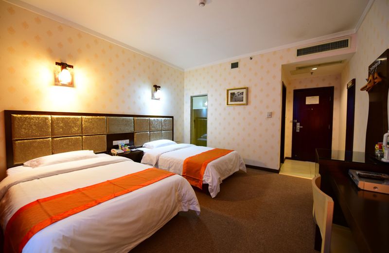 Lecheng Hotel