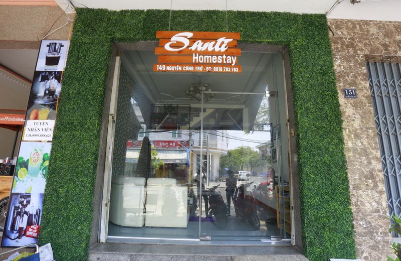 Santi Homestay DaNang