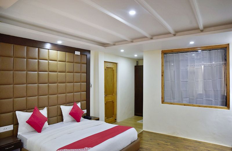 Super OYO Collection O 10372 Hotel Whistling Winds