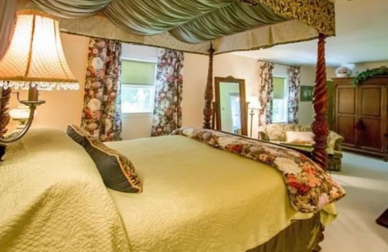 Bald Mountain House Inn at the Wolf Laurel Resort