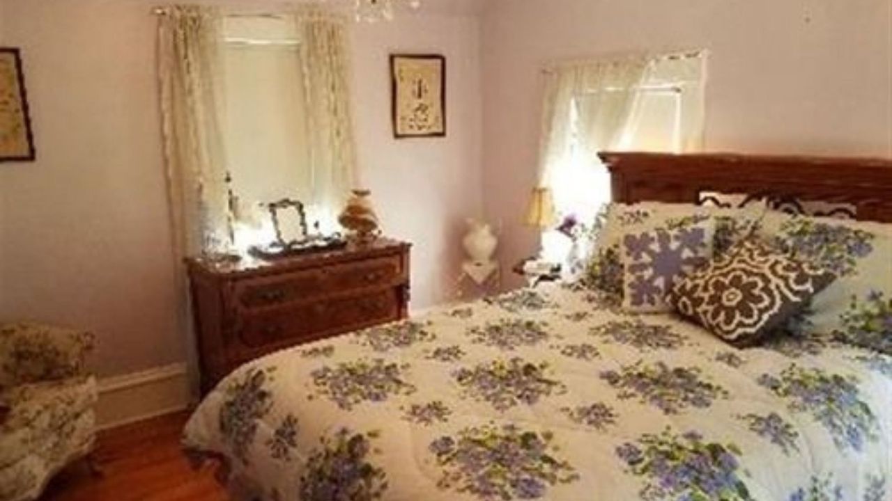 Dragonfly Bed and Breakfast