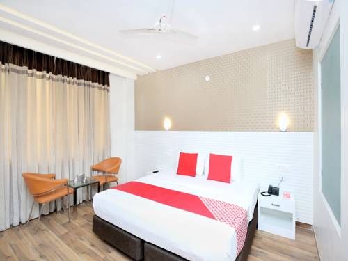 OYO 14981 Hotel Royal MJS