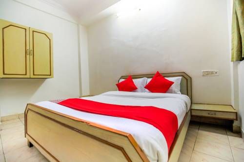 OYO Flagship 23068 Hotel Kamal Palace