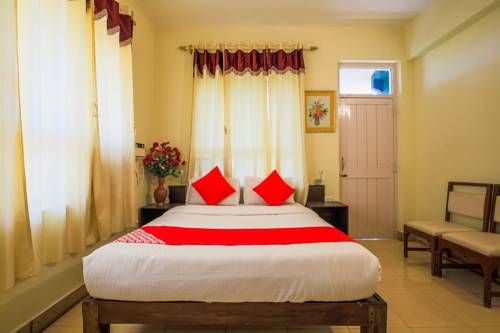 OYO 18772 Hotel Shraddha