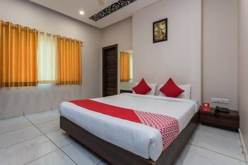 OYO 18757 Nakshatra Inn