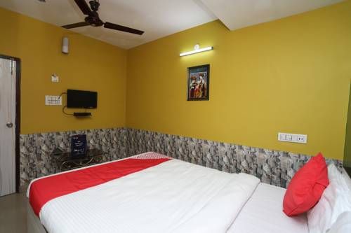 OYO 15114 Ivy Hotel
