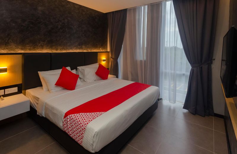Solid Hotels