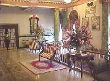 CLARION INN & SUITES BELLEVILLE