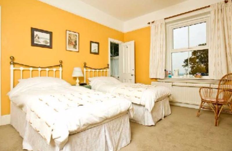 Dowfold House Bed and Breakfast