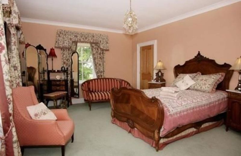 West Longridge Manor B&B