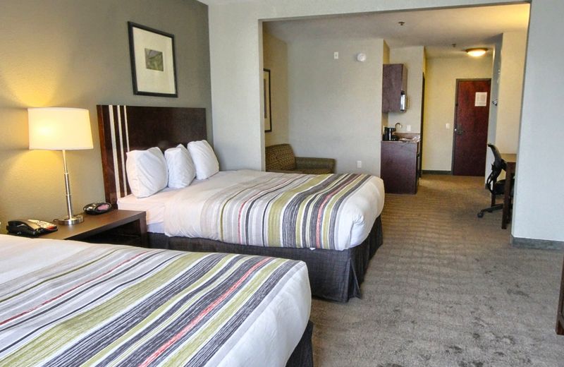 Country Inn & Suites by Radisson, Dearborn, MI